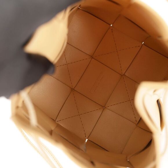 Cassette Bucket Small Shoulder Crossbody - Picture 10 of 10